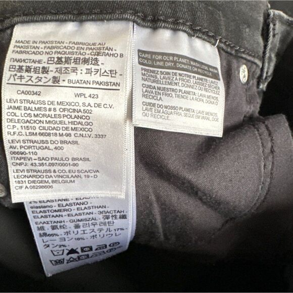 Levi Strauss & Co Women’s Slimming Boot jeans size 28 - Picture 10 of 10